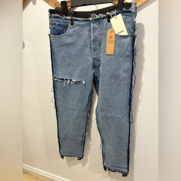 LEVI x VETEMENTS JEANS COLLAB- RECONSTRUCTED DENIM - Picture 1 of 13